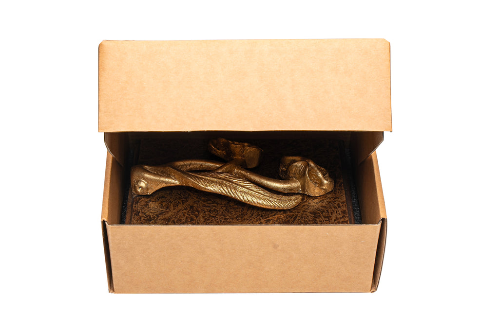 Golden Bloom – Floral Gold Napkin Holder